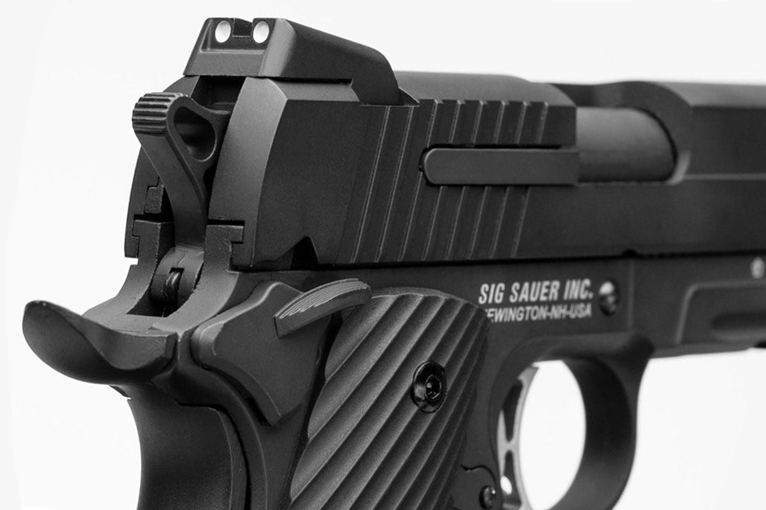 SIG Sauer 1911 TACOPS CO₂ Blowback Luftpistole – 4,5 mm BB