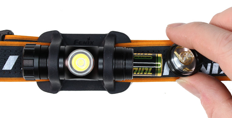 Fenix HM50R Stirnlampe Batteriefach