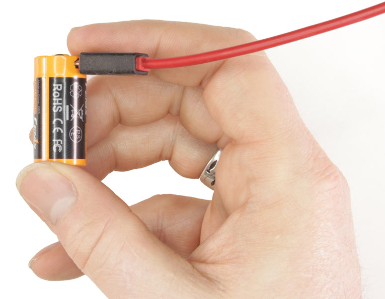 Fenix ARB-L16-700UP LI-ionen (CR123) Akku mit Micro-USB