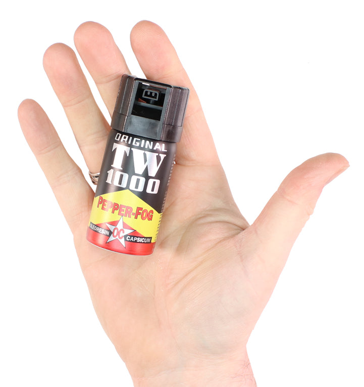 TW1000 Pfefferspray in der hand