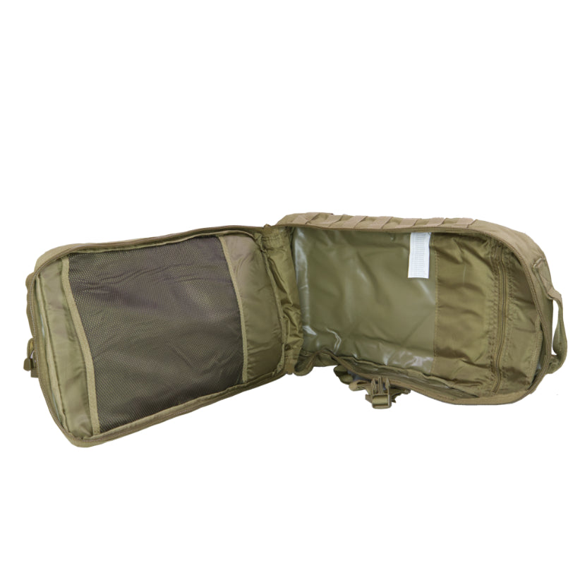 Großes Rückenfach mit Netz und Reißverschlusstasche.