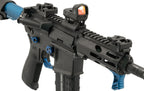 UTG Reflex OP3 Micro Dot Rotpunktvisier mit RDM20 Slim Erhöhung auf AR15 Gewehr montiert