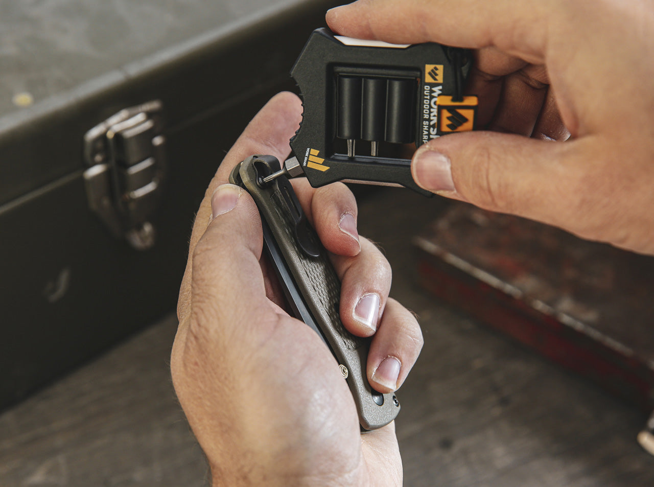 mit drei Torx-Bits ausgestattet ist
